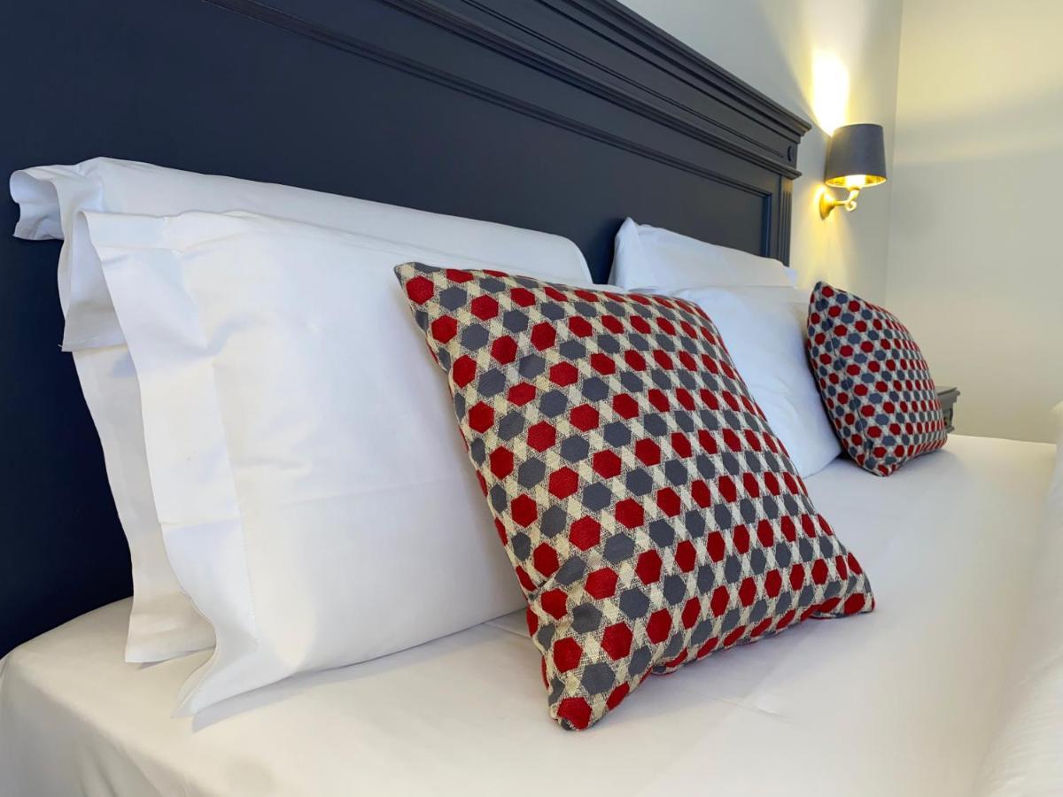 Hotel Estee Desenzano del Garda Kültér fotó