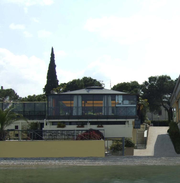Hotel Estee Desenzano del Garda Kültér fotó